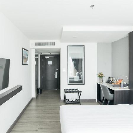 Surestay Hotel By Best Western Vientiane Esterno foto