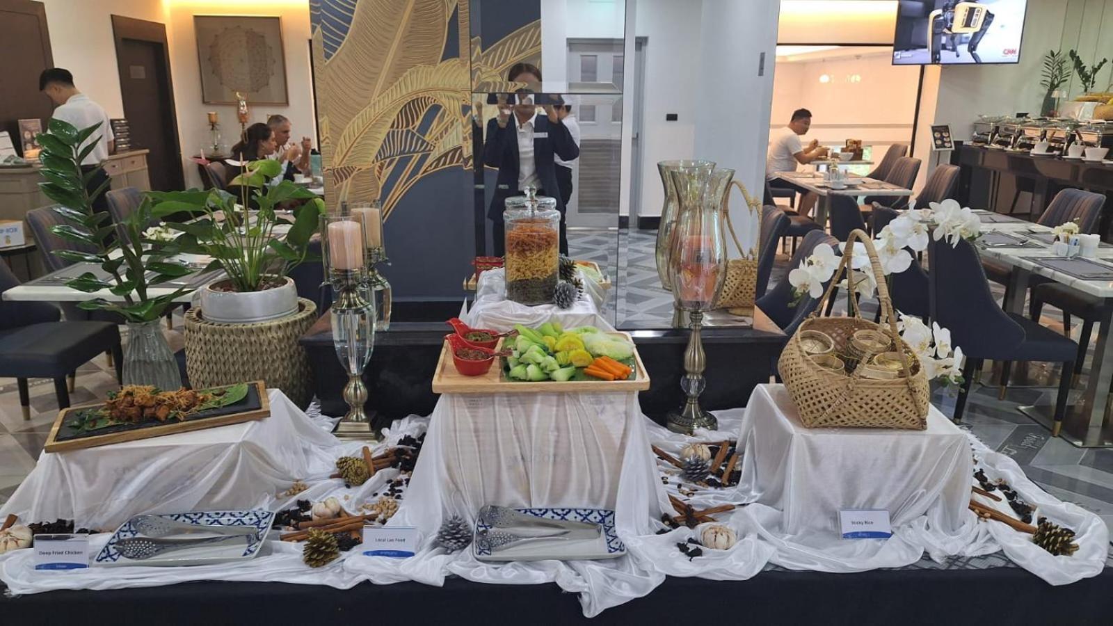 Surestay Hotel By Best Western Vientiane Esterno foto