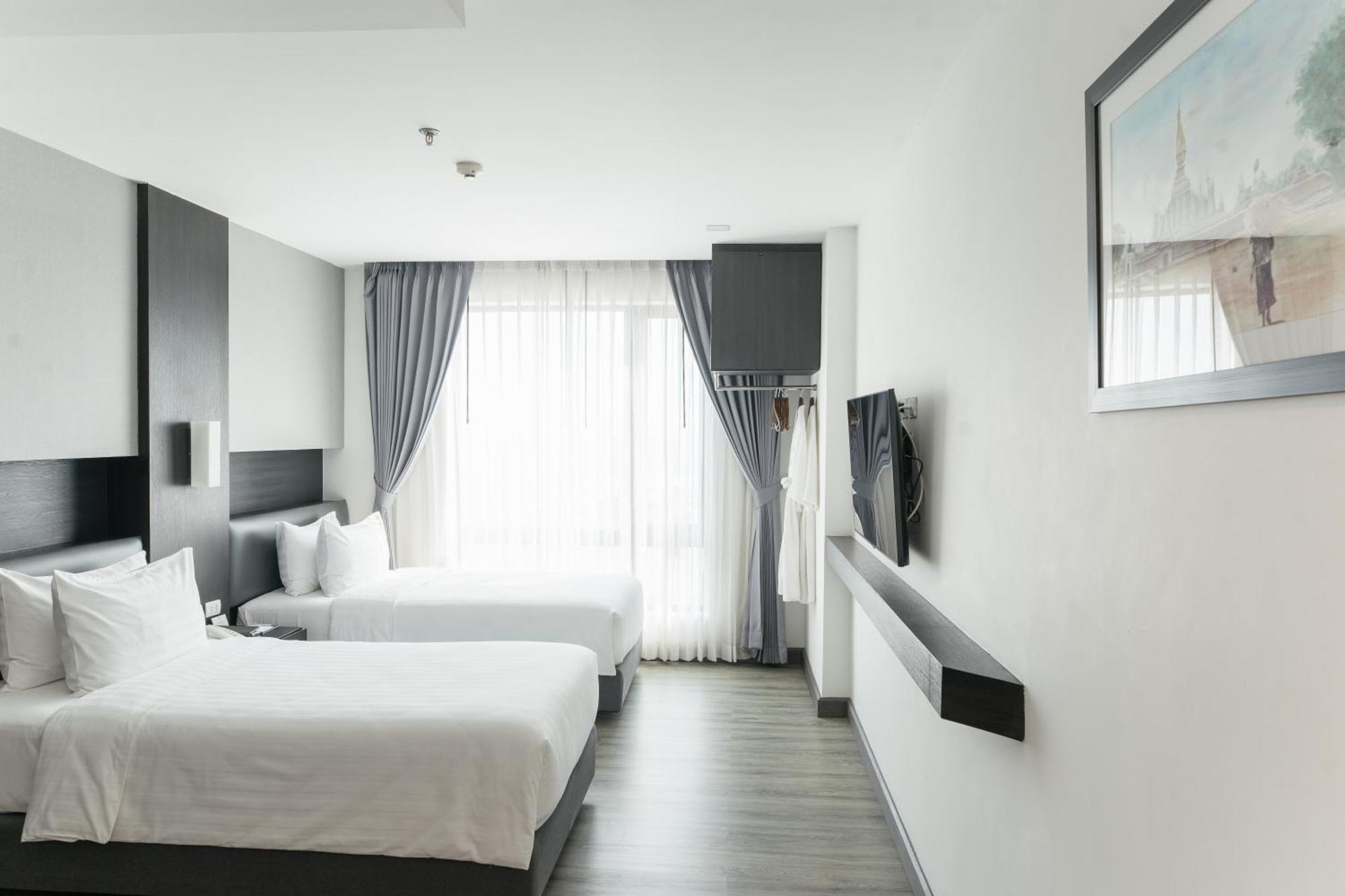 Surestay Hotel By Best Western Vientiane Esterno foto